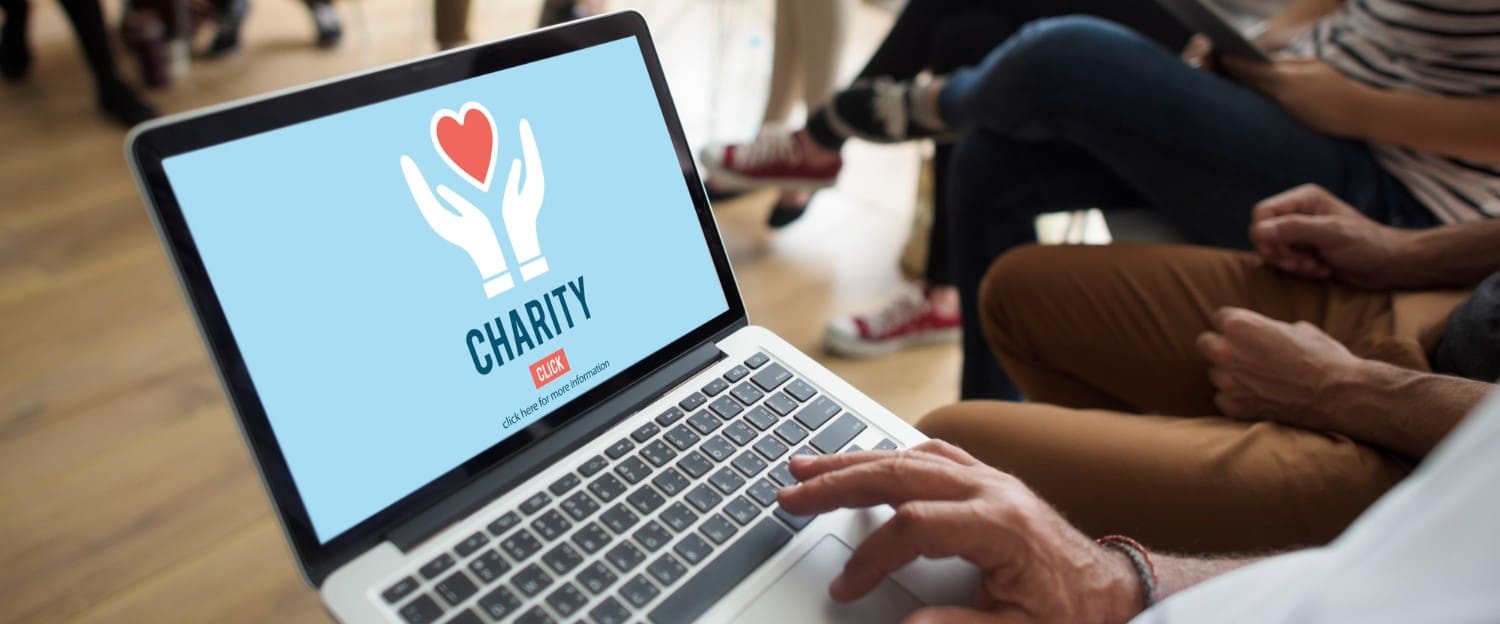 Customized donation form with tailored messages